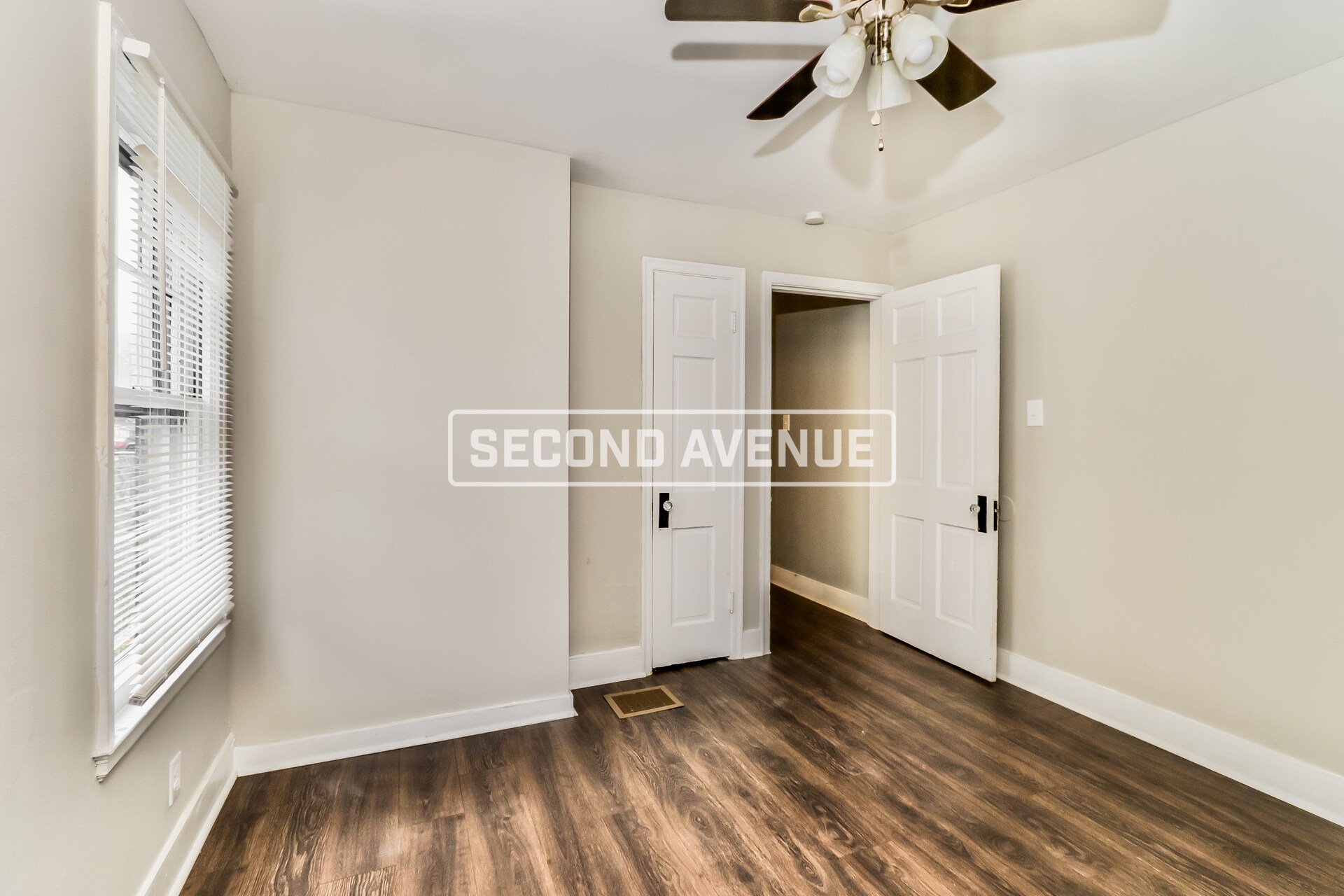 Building Photo - 1032 Sale Ave