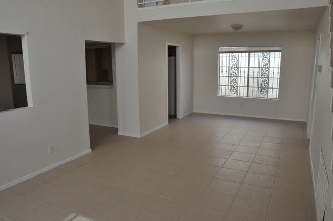 Building Photo - 3332 Mariner Bay St