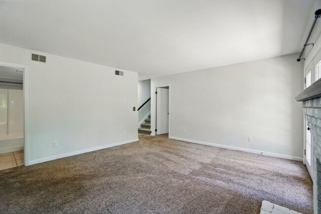 Building Photo - Renovated Gem in Gastonia with Walkout Bas...