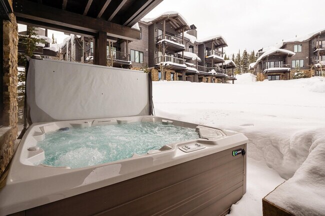 Building Photo - 66 Mountain Loop Rd