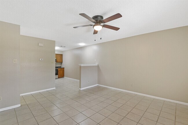 Building Photo - 4512 Avenue L