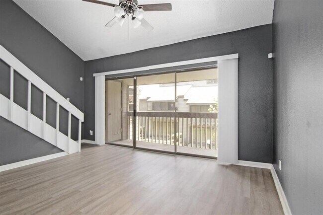 Building Photo - 12900 Walden Rd