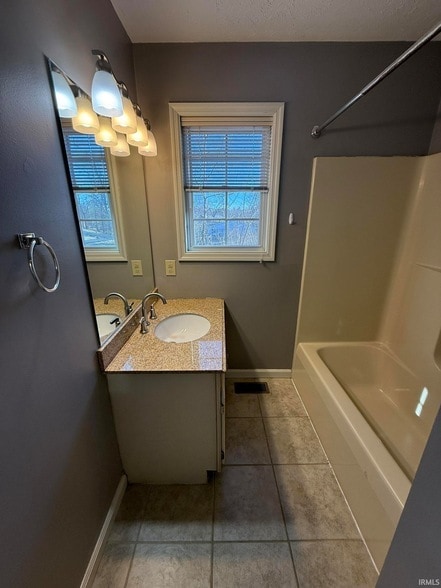 Building Photo - 791 E Sherwood Hills Dr