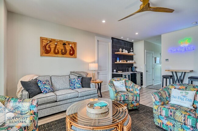 Building Photo - OFF-SEASON MONTHLY RENTAL - IT'S A BIG DILL!!