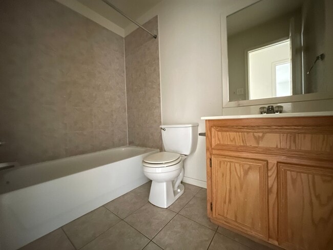 Building Photo - 1508 Nicholas Cir