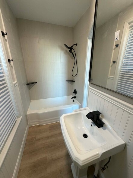 Building Photo - 418 Liberty St