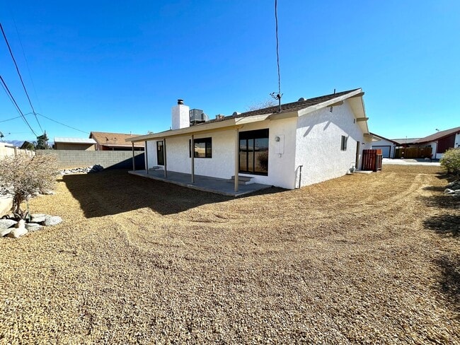 Building Photo - Newly Remodeled 3 Bedroom Home off of Hancock Rd!