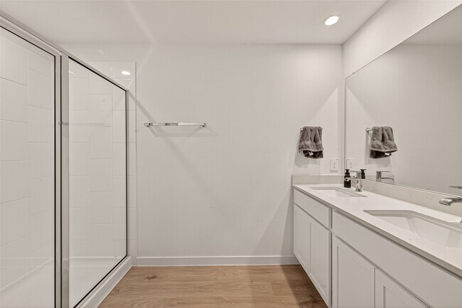 Building Photo - 30518 White Cliff Ct