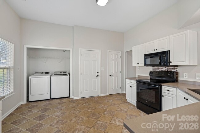 Building Photo - 107 Canopy Ct