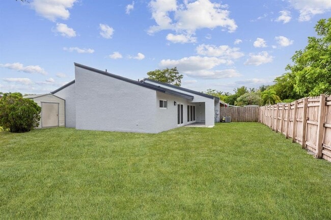 Building Photo - 6993 NW 29th Way