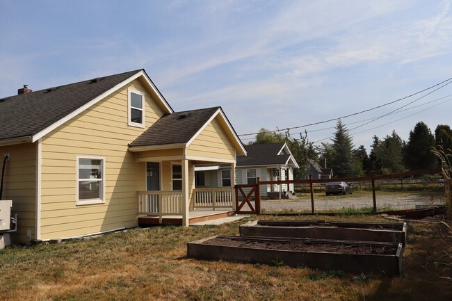 Building Photo - 40122 264th Ave SE