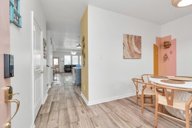 Building Photo - 24834 Puccini Pl