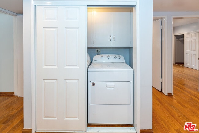 Building Photo - 3751 Scadlock Ln