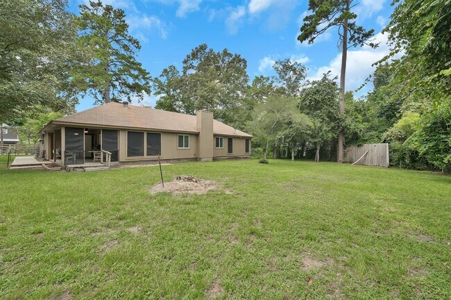 Building Photo - 5928 Sinclair Dr