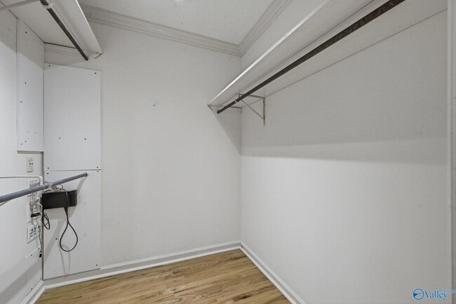 Building Photo - 815 Baylor Dr SE