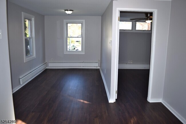Building Photo - 112B Minnehaha Blvd