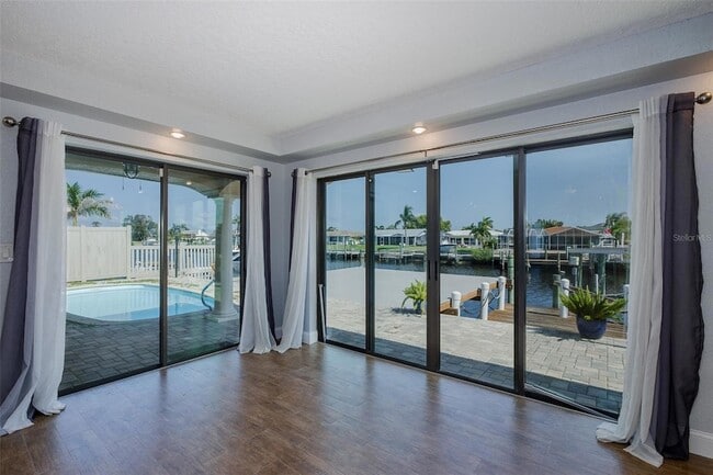 Building Photo - 3841 Rudder Way