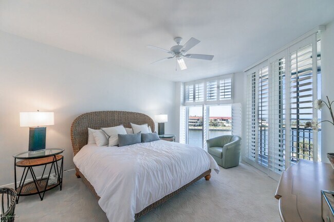 Building Photo - EXECUTIVE VACATION RENTAL