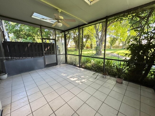 Building Photo - 11047 SW 154th Ct