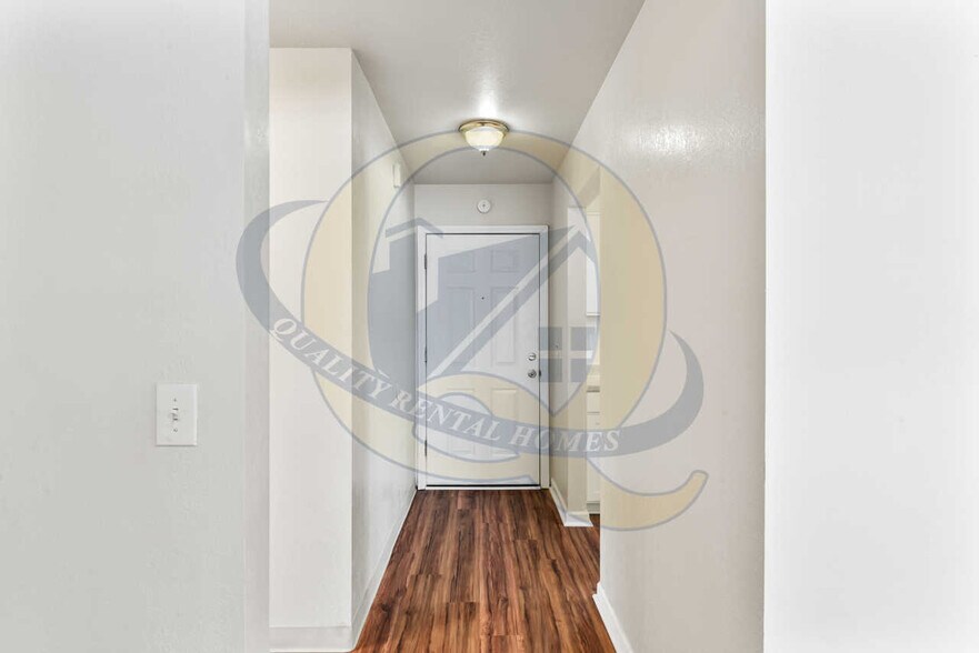 Building Photo - 7399 Roger Thomas Dr