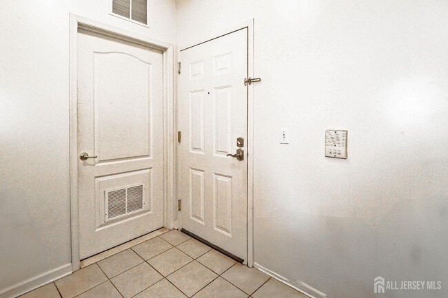 Building Photo - 3223 Edward Stec Blvd