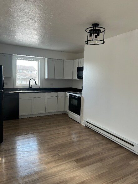 Building Photo - 131 Hufnagel Dr