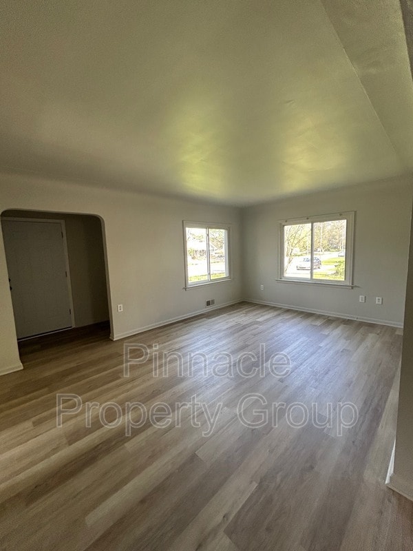 Building Photo - 834 N Leroy St