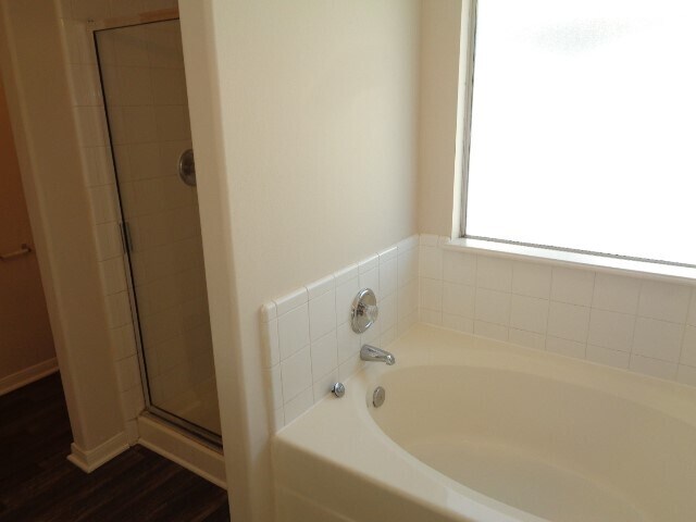 Building Photo - 6440 Mountain Pines Ln