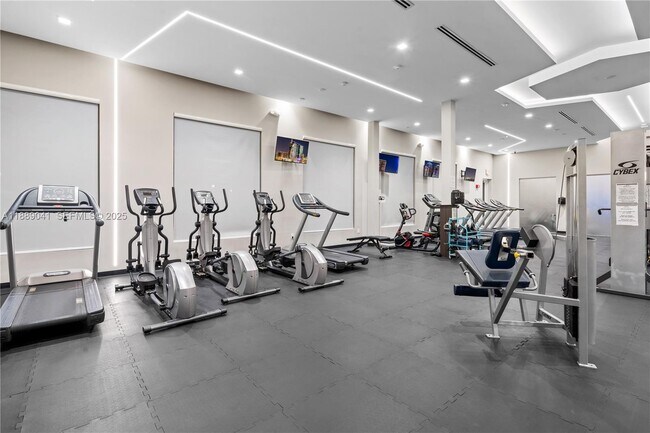 Building Photo - 2731 NE 3rd Dr