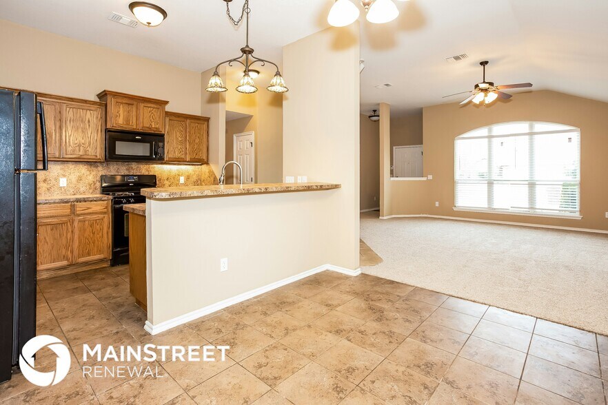 Building Photo - 305 Tecumseh Meadows Dr