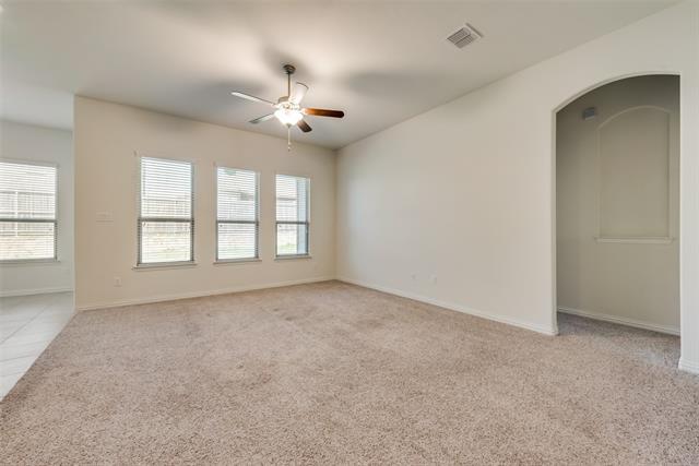 Building Photo - 828 Skytop Dr