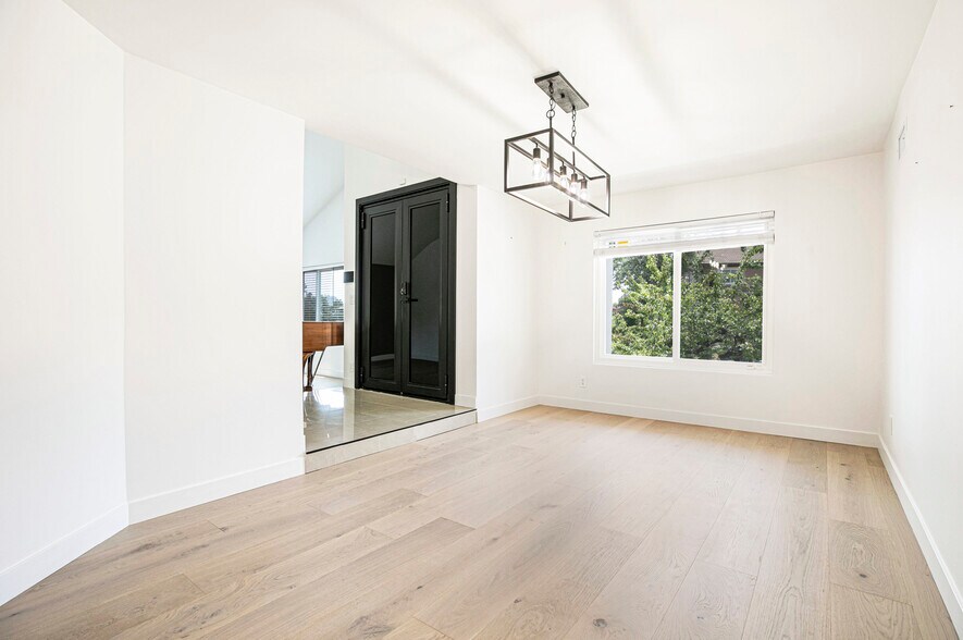 Building Photo - 3125 Emerald Isle Dr