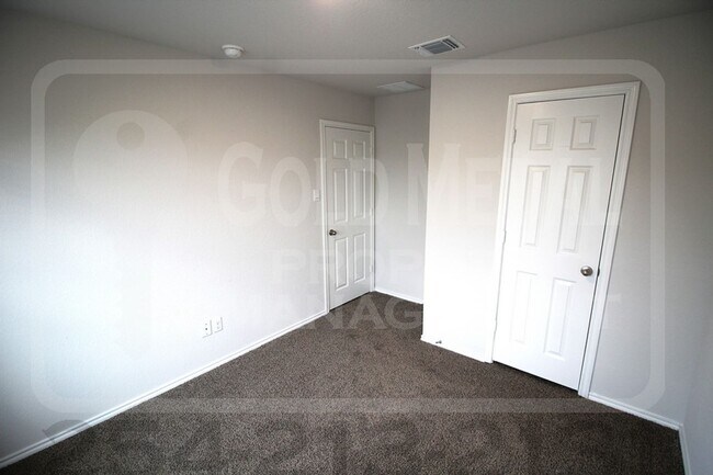 Building Photo - 1704 Cedrus Dr