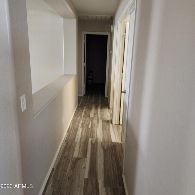 Building Photo - 15864 W Evans Dr