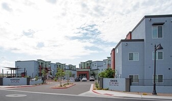 Building Photo - Oasis at the Wells