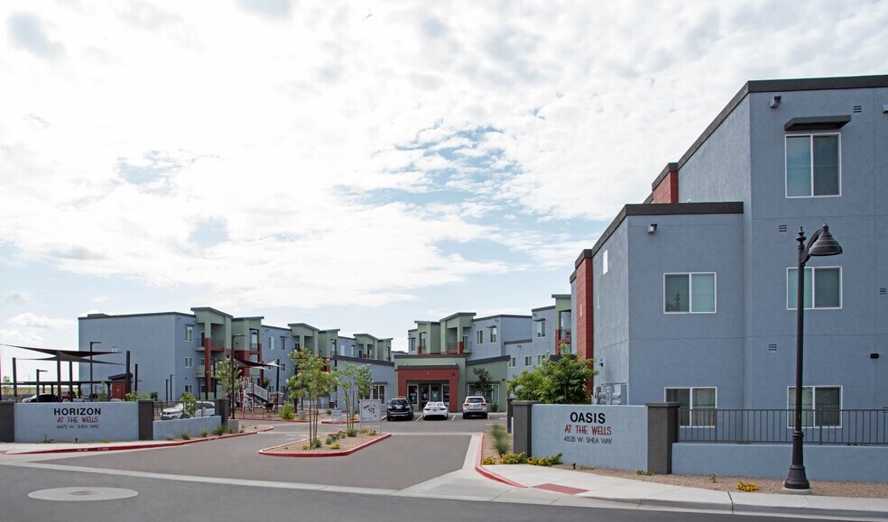 Building Photo - Oasis at the Wells