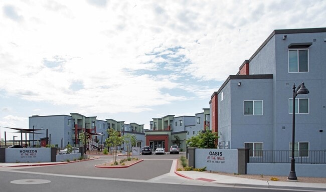 Building Photo - Oasis at the Wells