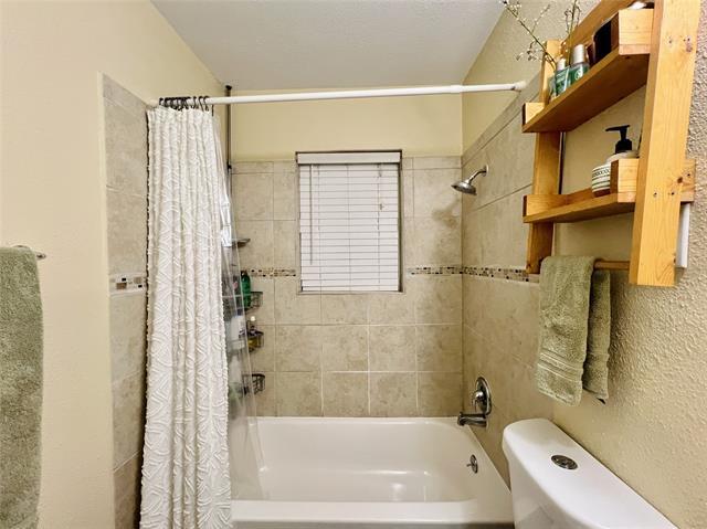 Building Photo - 310 W 15th St