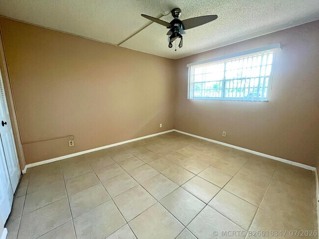 Building Photo - 2500 Fiore Way