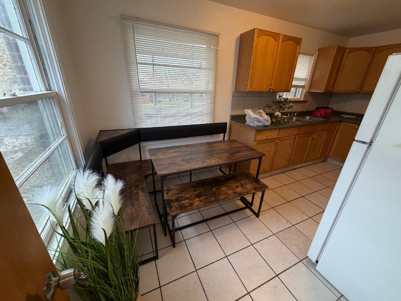 Building Photo - 1711 S 1300 E