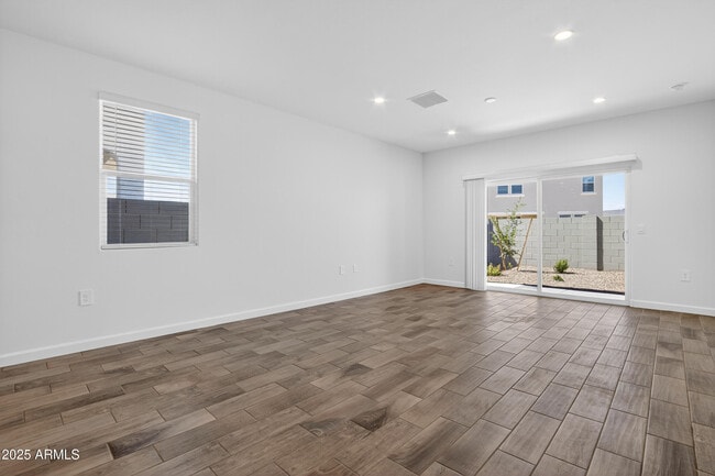 Building Photo - 9284 S Mara Dr