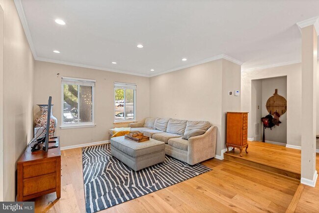 Building Photo - 2012 Swans Neck Way