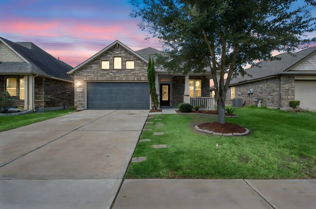 Primary Photo - 3835 Raintree Village Dr