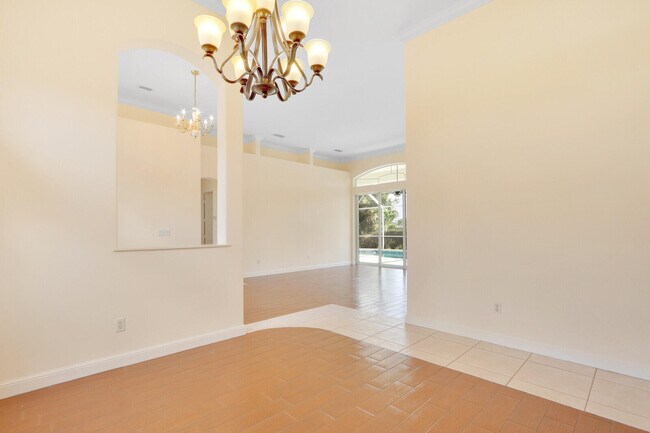 Building Photo - 1252 SW Bent Pine Cove