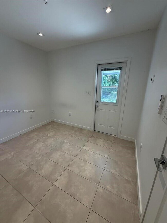 Building Photo - 2333 SW 58th Ave
