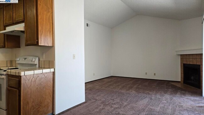 Building Photo - 6318 Joaquin Murieta Ave