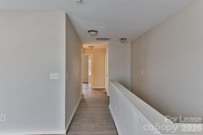 Building Photo - 8946 Chalkstone Rd