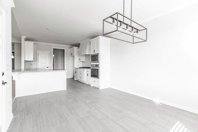 Building Photo - 805 Carlock Dr