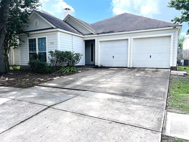 Building Photo - 12735 Wisteria Park Dr