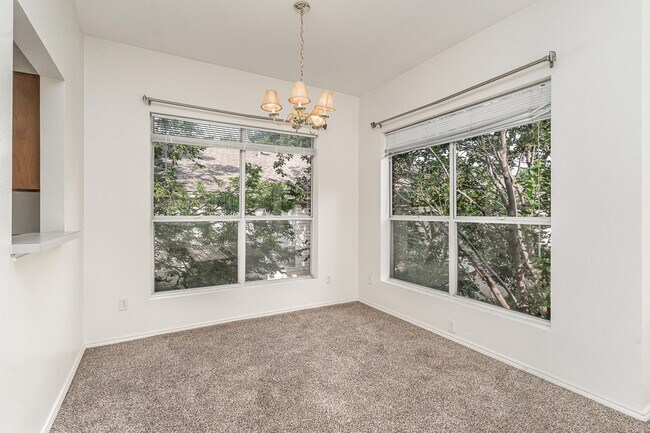 Building Photo - 3329 Rosedale Ave